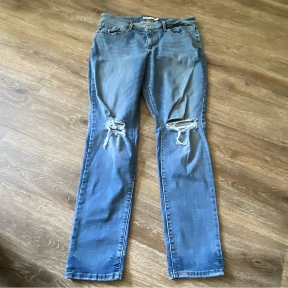 Levi Jeans‎ Women’s Size 16W 711 Skinny Distressed Blue